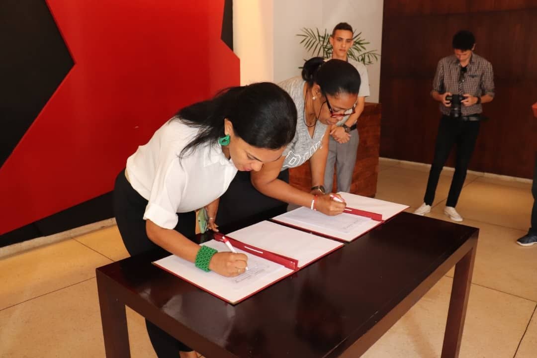 Sede del Ministerio de Justicia acogió hoy la jornada de firmas “Mi Firma por la Patria”